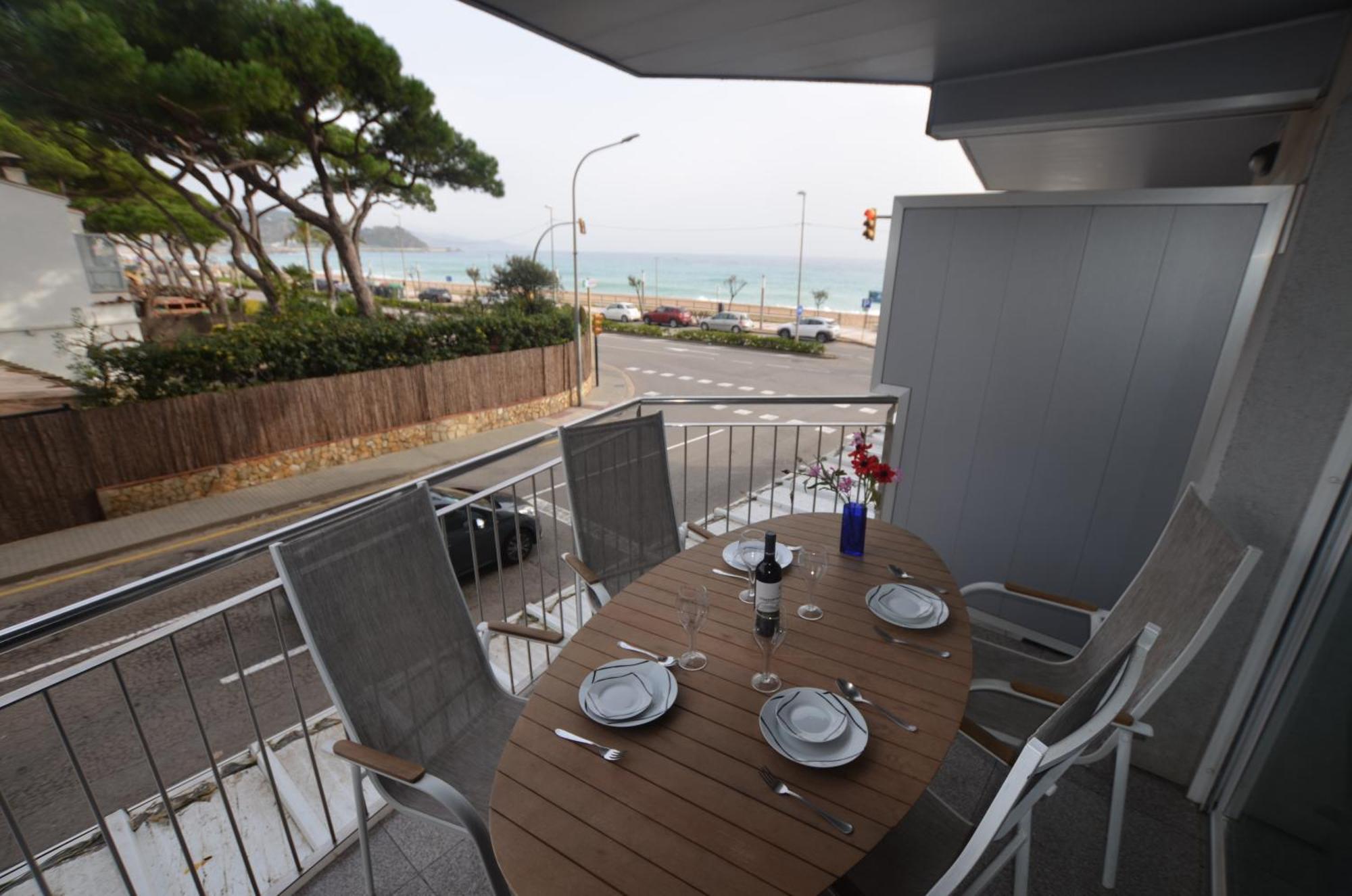 Apartamento Frente A La Playa Blanes Costa Brava Exterior foto