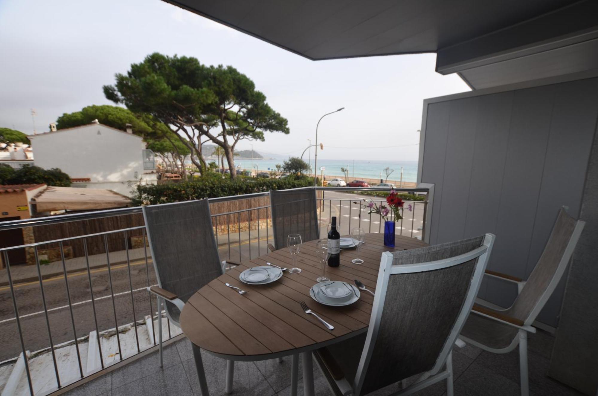 Apartamento Frente A La Playa Blanes Costa Brava Exterior foto